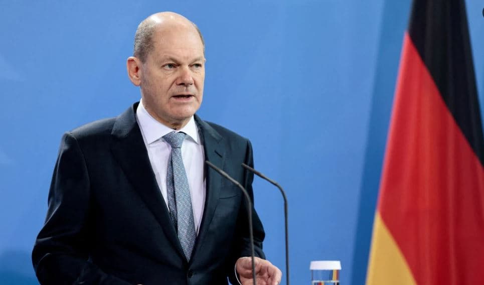 Radha e Gjermanisë për ndërmjetësim, Scholz udhëton drejt Ukrainës dhe Rusisë (VIDEO)