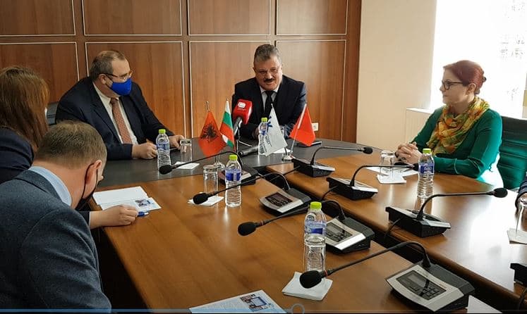 Ambasadori i Bullgarisë: Shqipëria i ka kryer detyrat, mbështesim mbajtjen e konferencës së parë ndërqeveritare