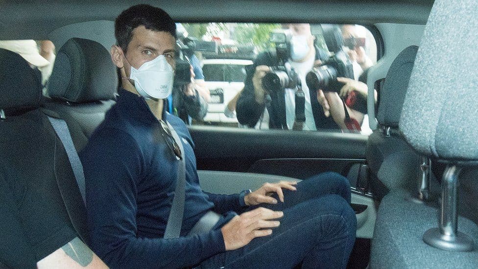 Novak Djokoviç: Më mirë do të sakrifikoj trofetë, sesa të detyrohem për vaksinim