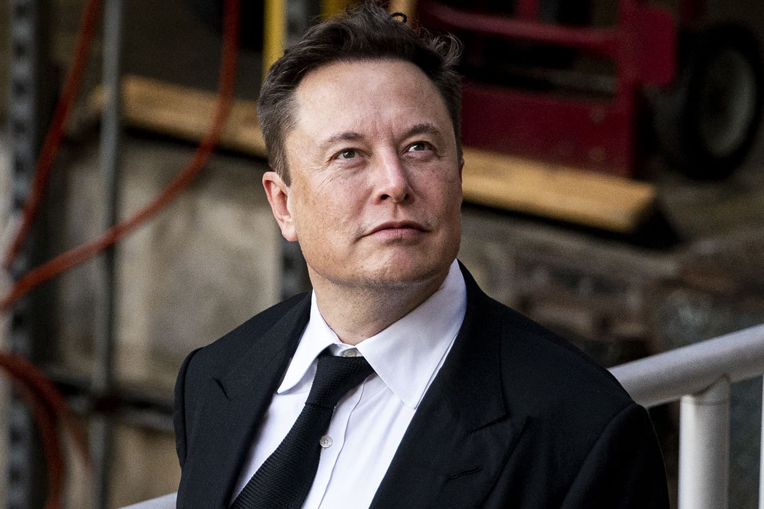 Elon Musk dhuron 5.7 miliardë dollarë për bamirësi