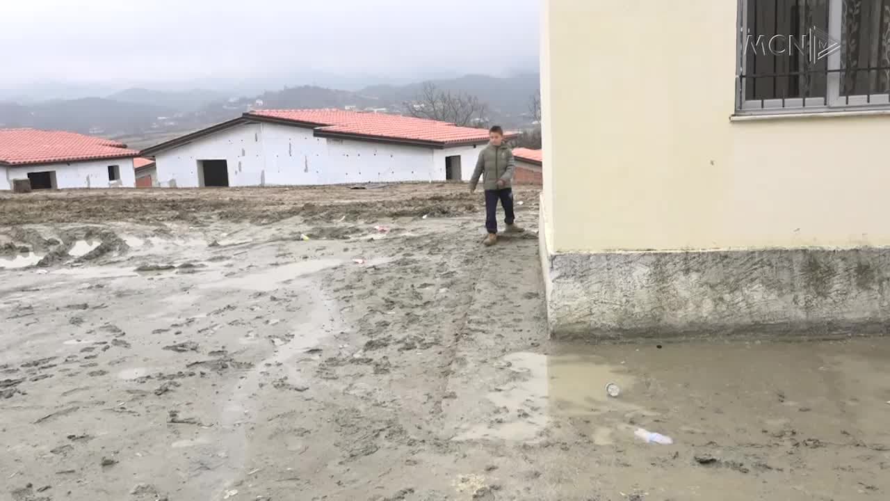 Shkolla ‘’Mustafa Koç’’ mes baltës (VIDEO)