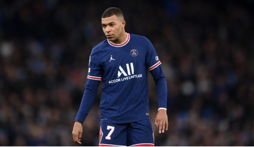 Nuk duan të largohet nga Franca, presidenti Macron tenton të bindë Mbappe të qëndrojë te PSG
