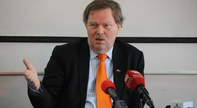 Ish-ambasadori uron Kosovën: 5 vendet që s’e kanë njohur, po përdoren nga Rusia