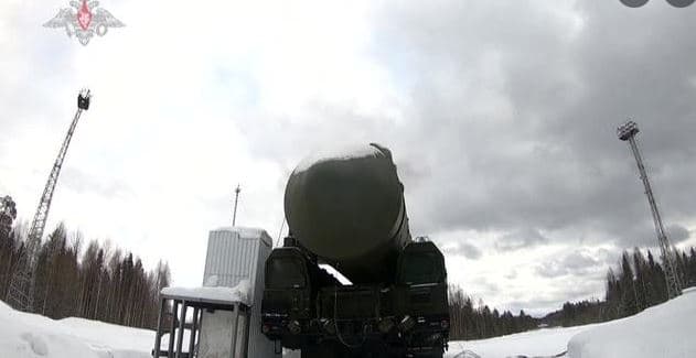 Rusia teston raketat, pamjet e shpërndara nga Ministria e Mbrojtjes