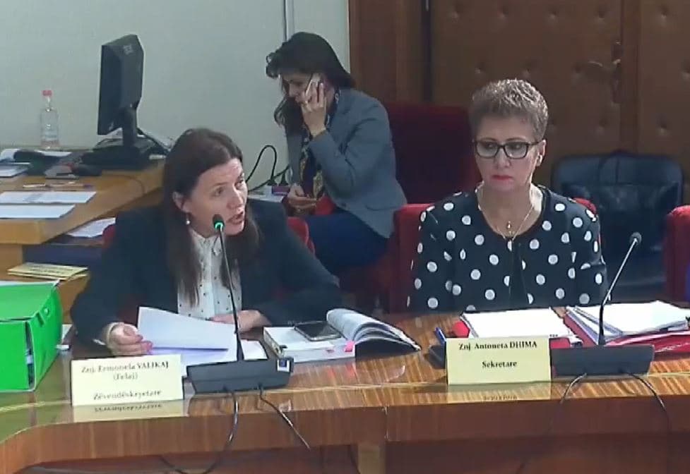 Takimi me Krajën, PS kallëzon në SPAK Jorida Tabakun