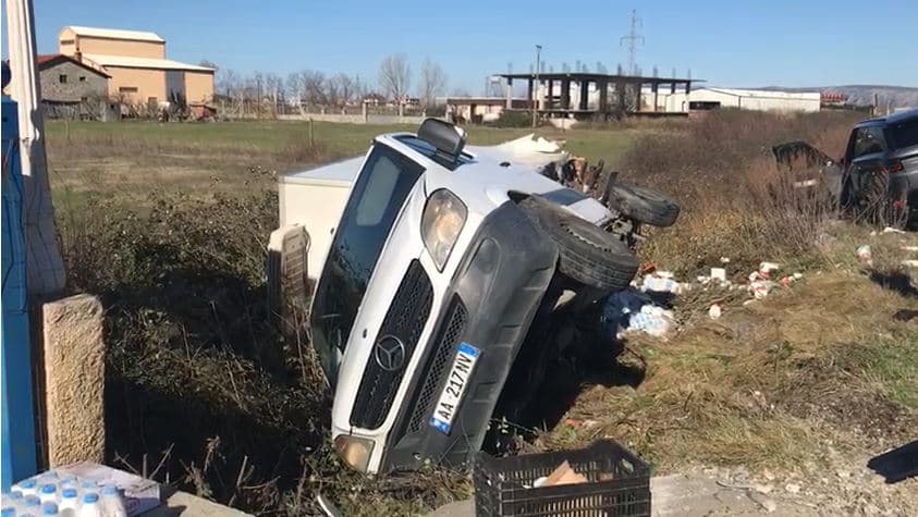 Video/ Aksident i trefishtë në superstradën Lezhë-Laç, një i plagosur