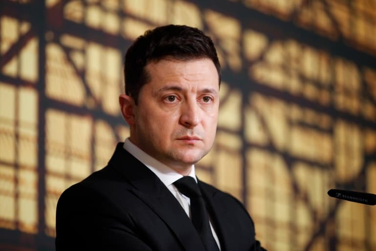 Nga komedian, në president të një vendi në luftë/ Një profil i Volodymyr Zelenskyy-t