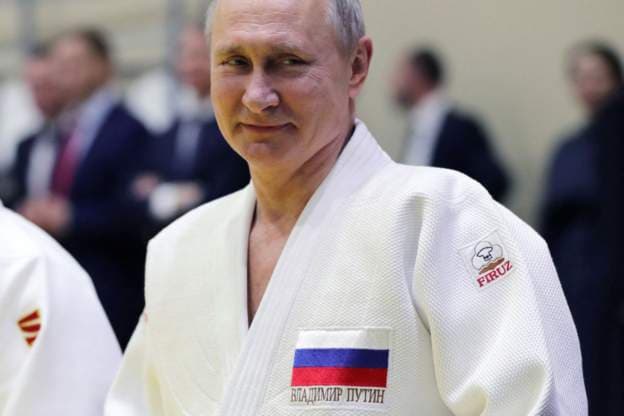 Vladimir Putin pezullohet nga Federata e Xhudos