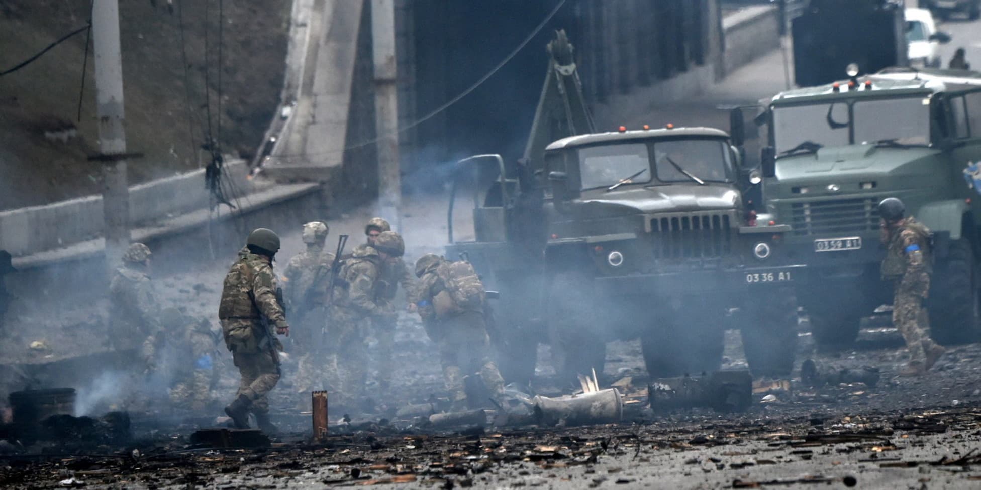 Luftime gjatë natës në Kiev, ukrainasit zmbrapsin ushtarët rusë