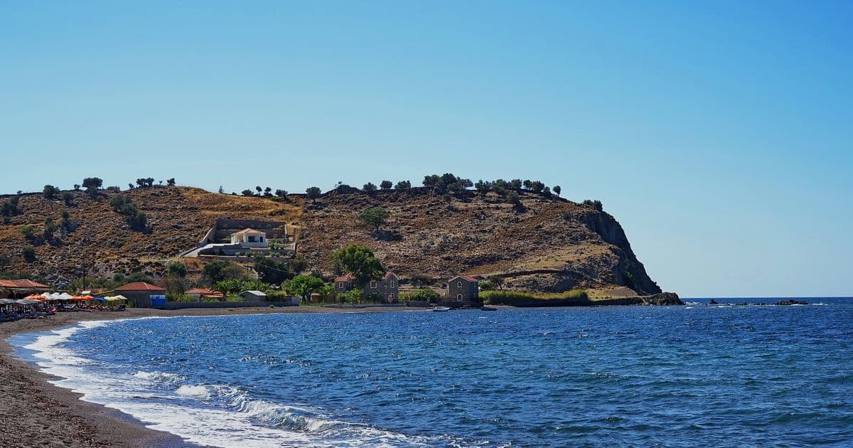 E trishtë, gjenden 6 trupa të pajetë në ishullin e Lesbos