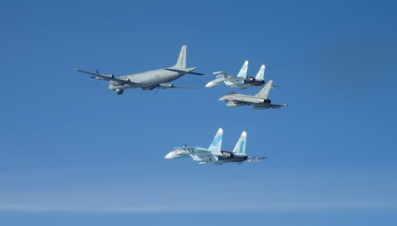Tre vende të NATO-s do të dërgojnë 70 avionë luftarakë në Ukrainë