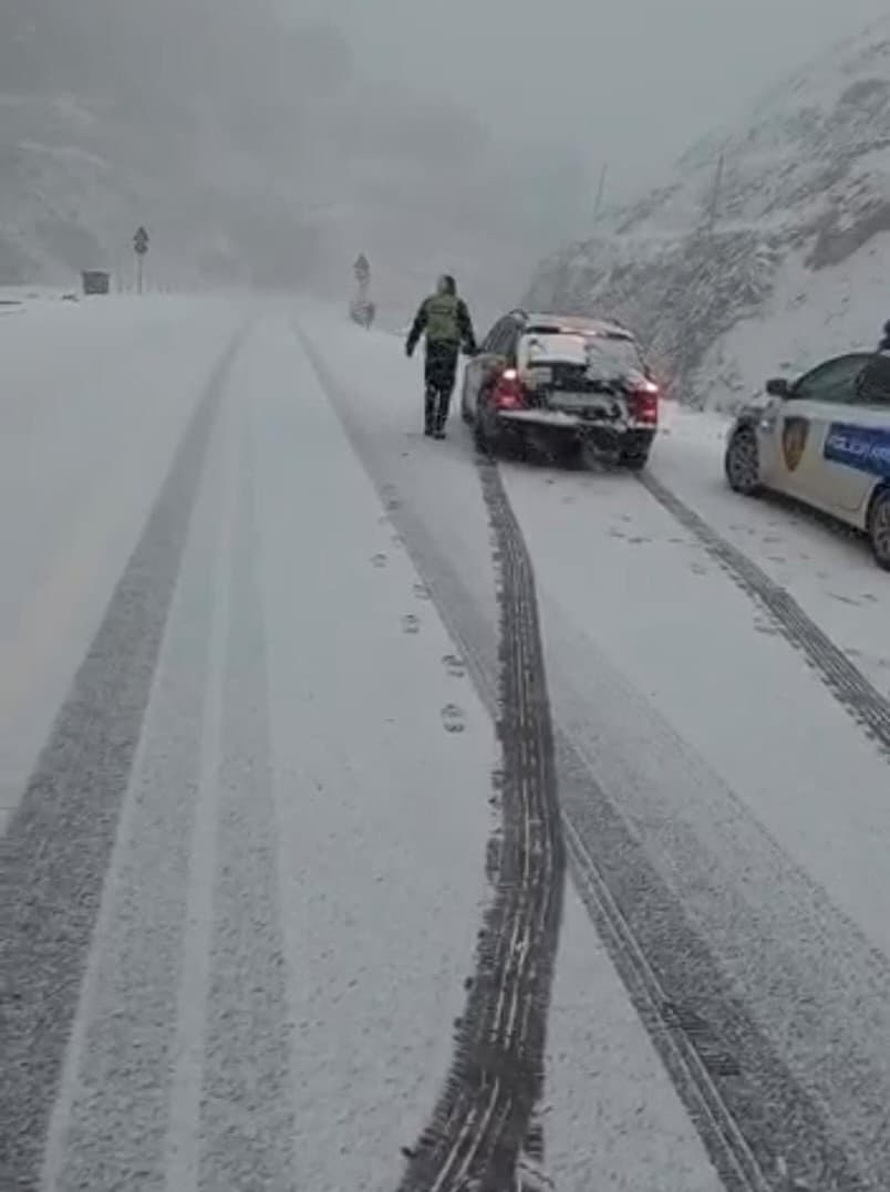 Policia Rrugore-shoferëve: Rruga e Arbrit e pakalueshme, ndiqni aksin e vjetër Klos-Burrel-Ulëz