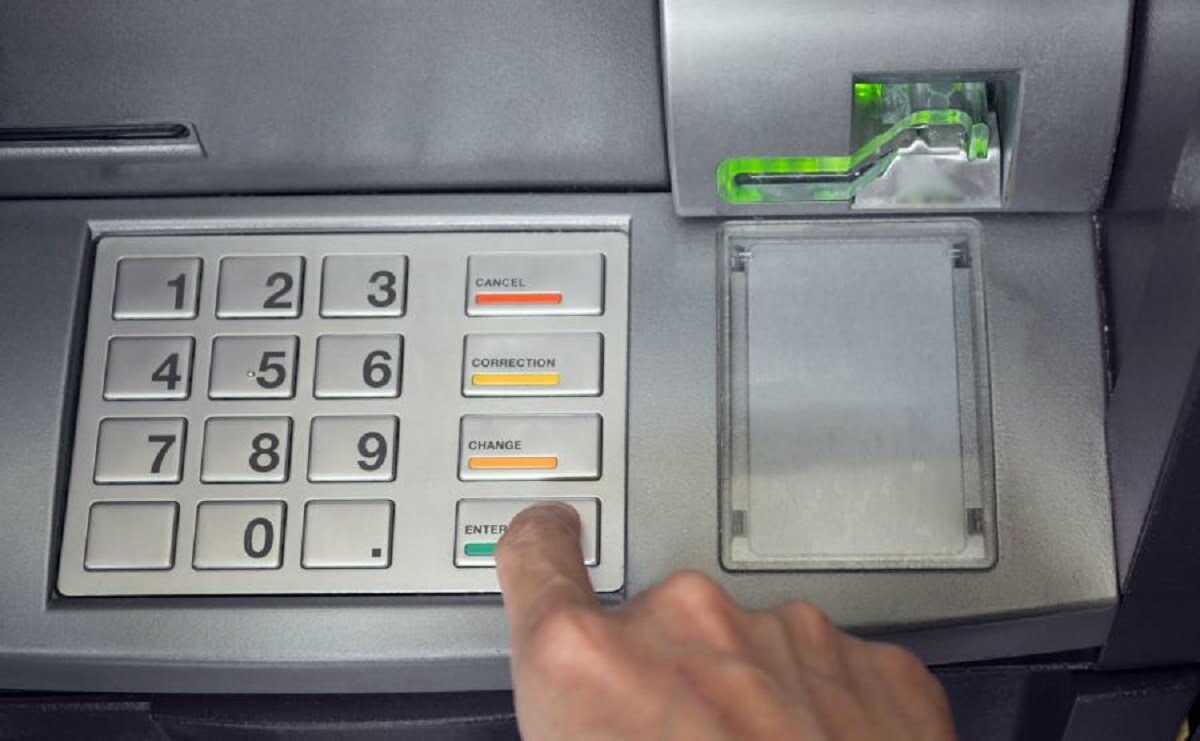 Tentoi të vidhte para në një bankomat, arrestohet 38-vjeçari në Kuçovë
