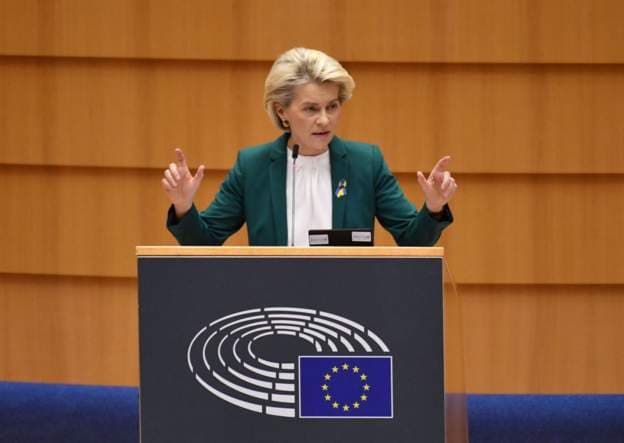 Von der Leyen: Betejë mes sundimit të ligjit dhe armës
