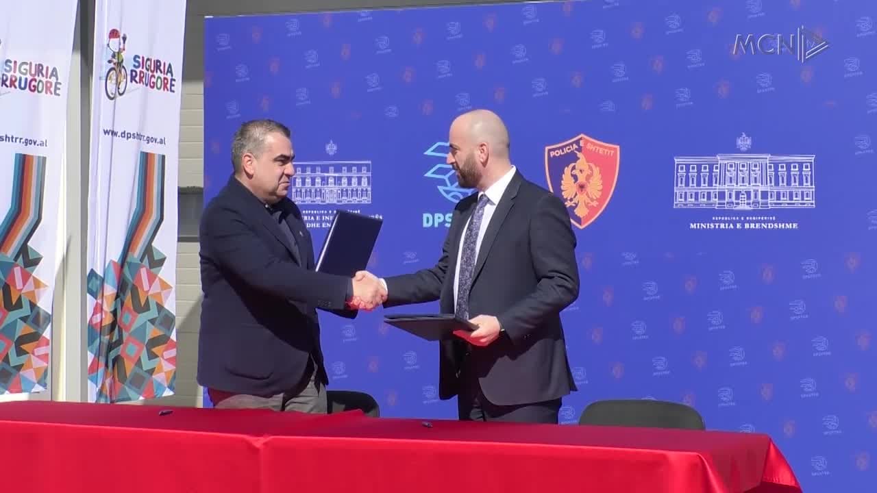 1 në 5 makina debitore për taksat (VIDEO)