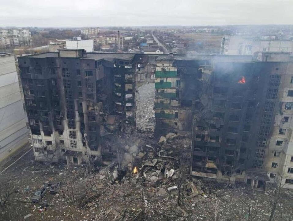 Ukraina, 100 persona nën rrënoja në Borodyanka
