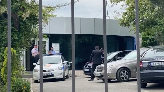Dënohet gruaja e ish-gjyqtarit të Përmetit 