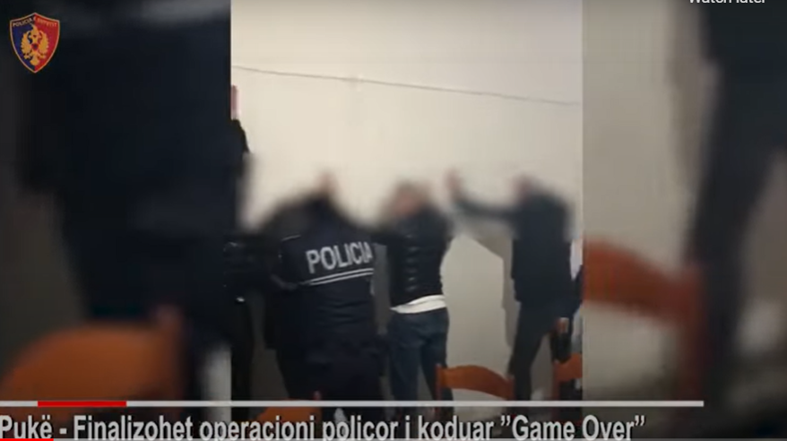 U kapën duke luajtur lojëra fati, arrestohen gjashtë persona në Fushë-Arrëz