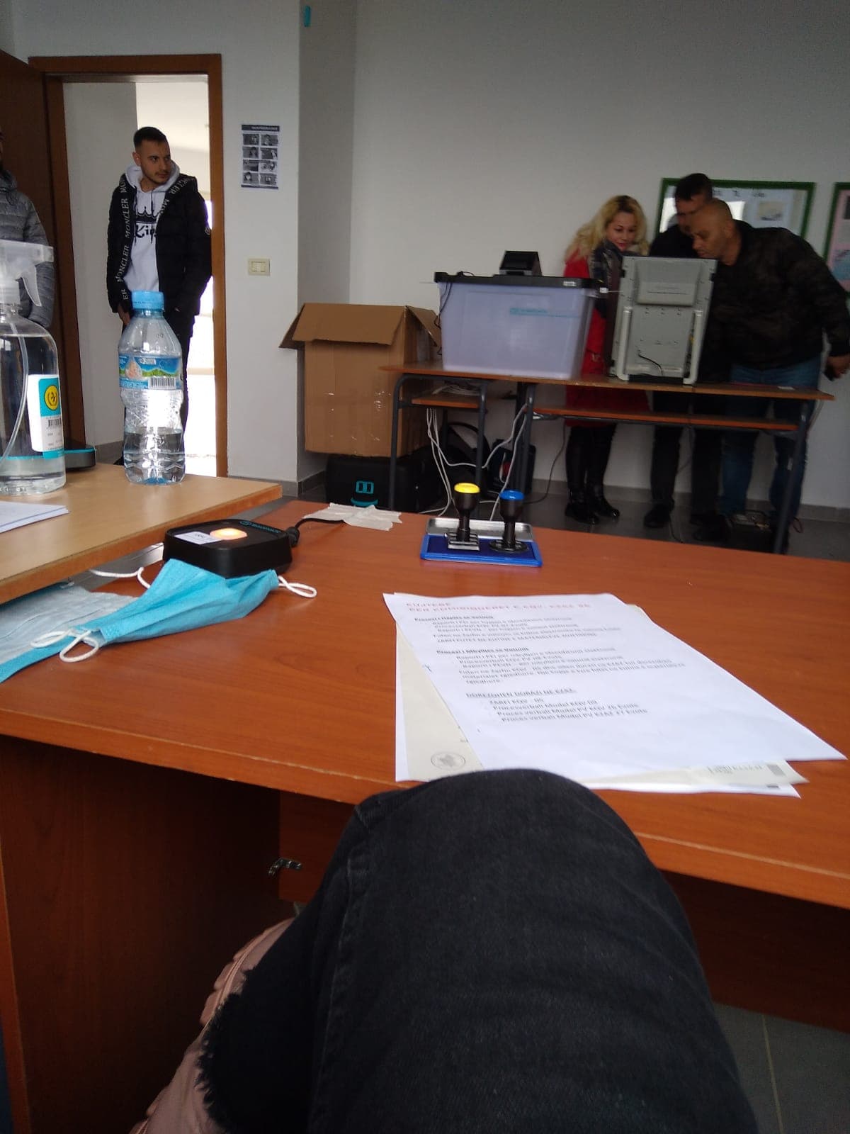 PD: Votime familjare në një qendër në Vorë