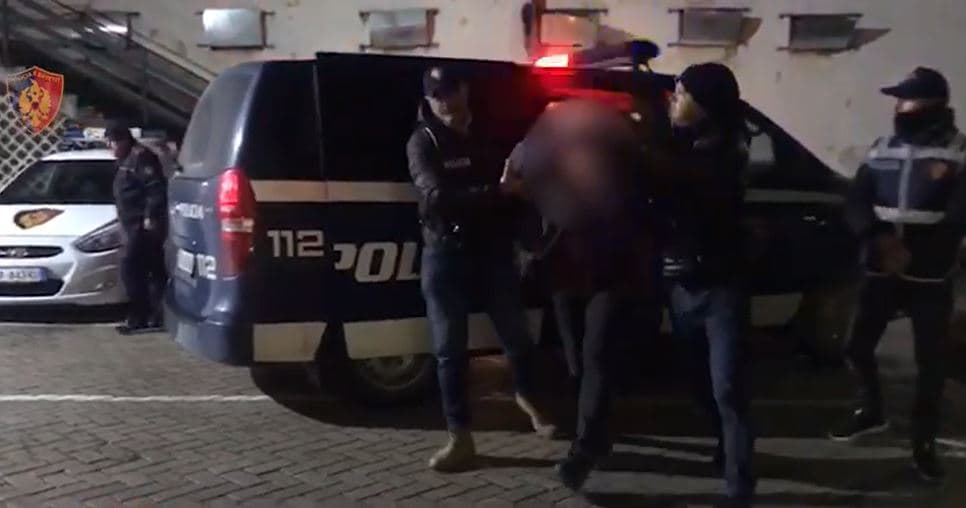 EMRI/ Në kërkim ndërkombëtar për përdhunim, 40-vjeçari bie në pranga