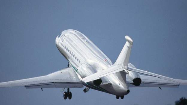Mbretëria e Bashkuar ndalon çdo avion rus në Britani
