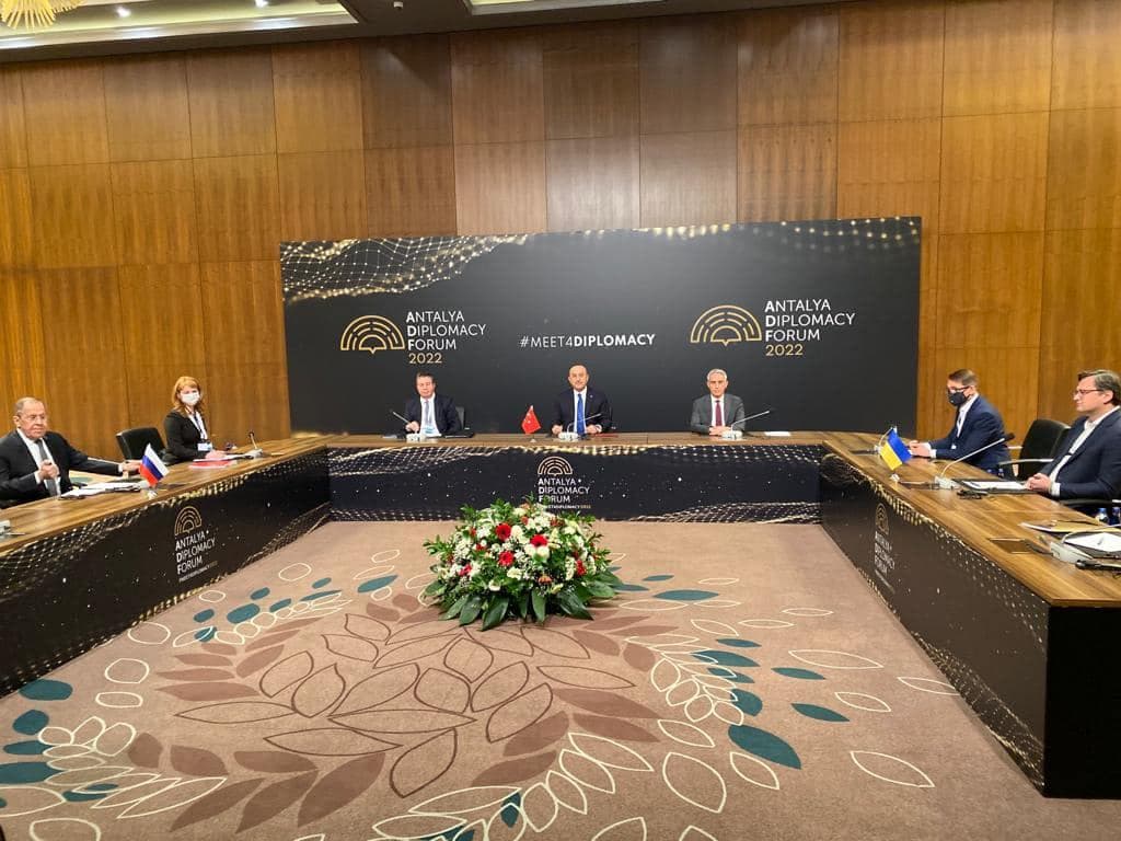 Negociatat në Turqi, Kuleba: Nuk ka marrëveshje! Lavrov: Putin nuk i refuzon takimet (VIDEO)