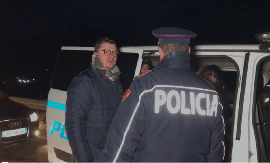 Shpërndau thirrjen për protestë, shoqërohet gazetari në Bulqizë (EMRI)