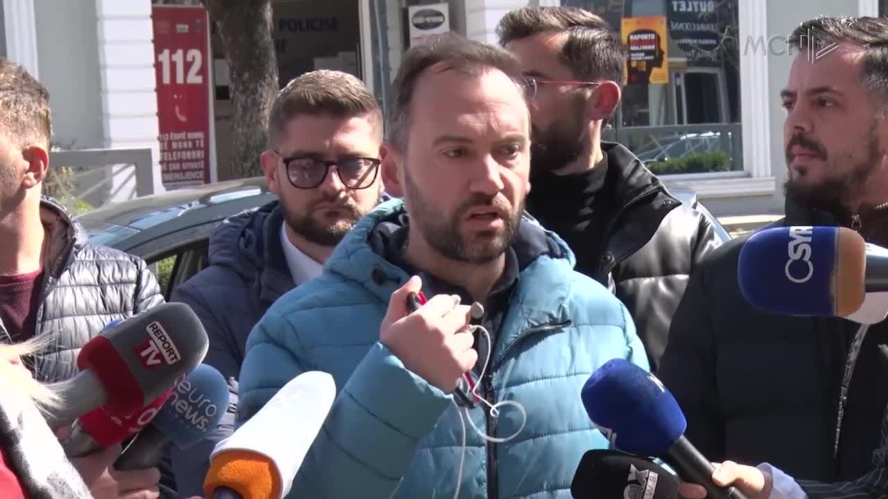 Mbi 40 të arrestuar pas protestave (VIDEO)