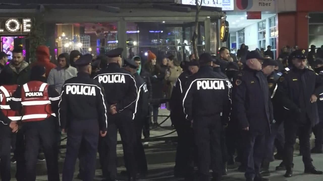Protestat/ Policia: Nuk do të tolerohen veprime që cënojnë rendin dhe sigurinë!