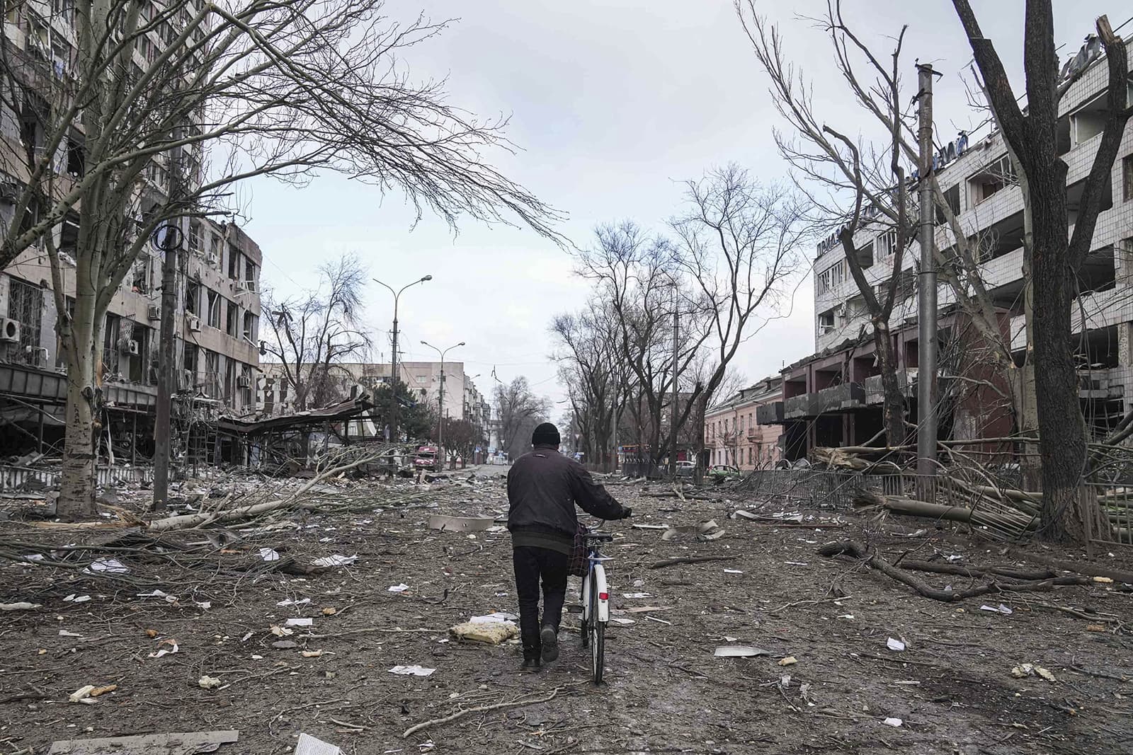 Sulmet ruse shtrihen në disa qytete, më shumë civilë të vrarë se ushtarë në Ukrainë