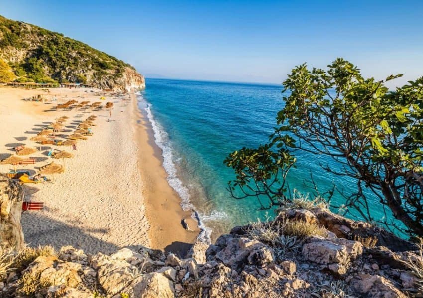 Unioni Turistik Shqiptar, letër Ramës: Na subvenciononi, çmimet e paketave të fiksuara më parë