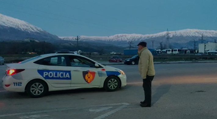 Dështon protesta në Gjirokastër, në “shesh” dalin vetëm policët (FOTO)