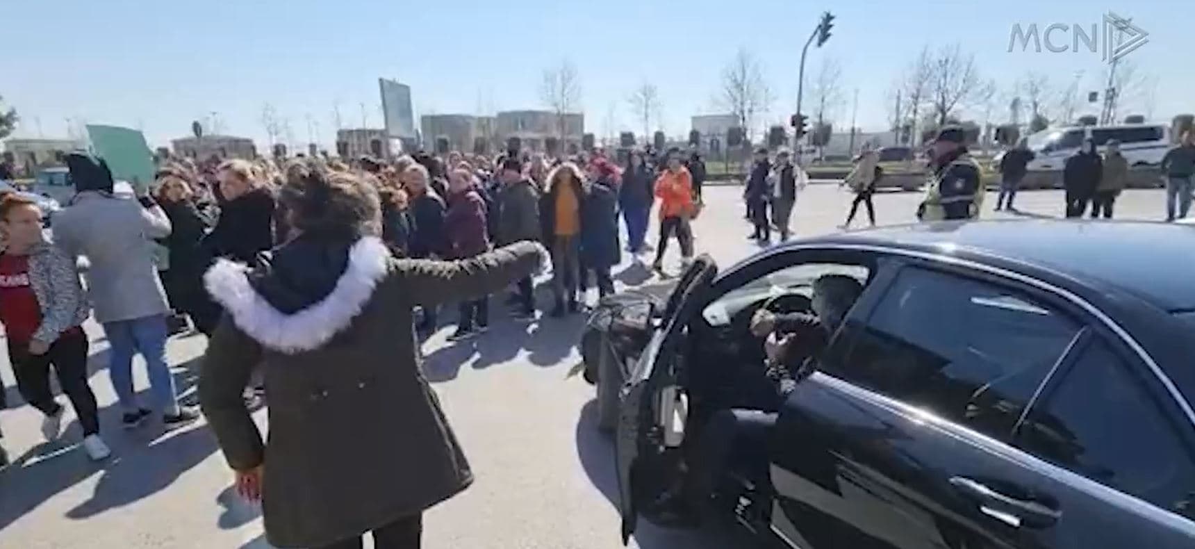Protestat shtrihen në rrethe