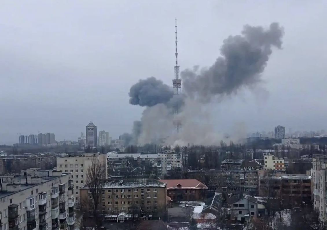 Hidhet në erë një tjetër kullë televizive në Ukrainë, 9 të vdekur