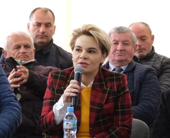 Kryemadhi: Te fatura e dritave, paguajmë dhe taksën për Covid