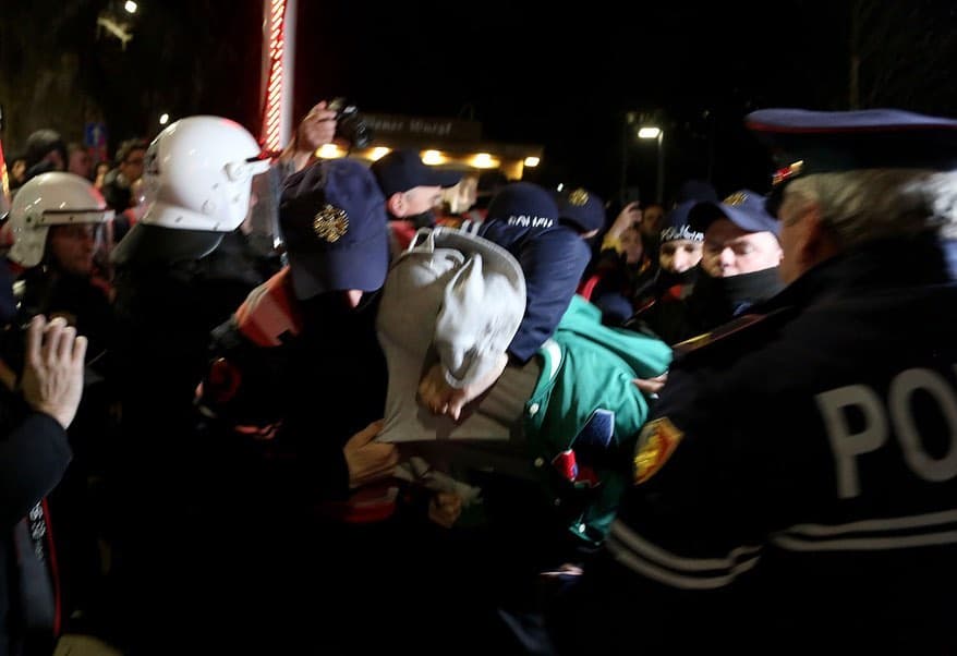 Dhuna e policisë ndaj qytetarëve në protesta, Vasili kërkesë kryeprokurorit: Nis hetimet