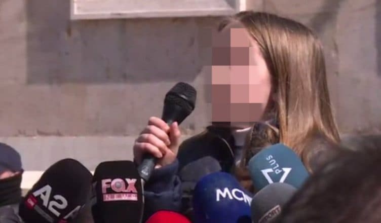 Përfshirja e fëmijëve në protestë/ Ministrja Kushi del me një apel për prindërit: T’i dënojmë ngjarje të tilla