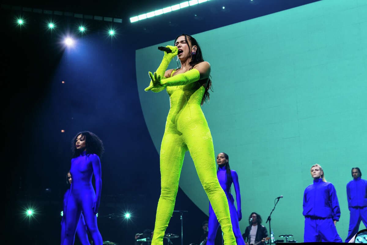 Dua Lipa inauguron shkollën e parë shqipe në Teksas