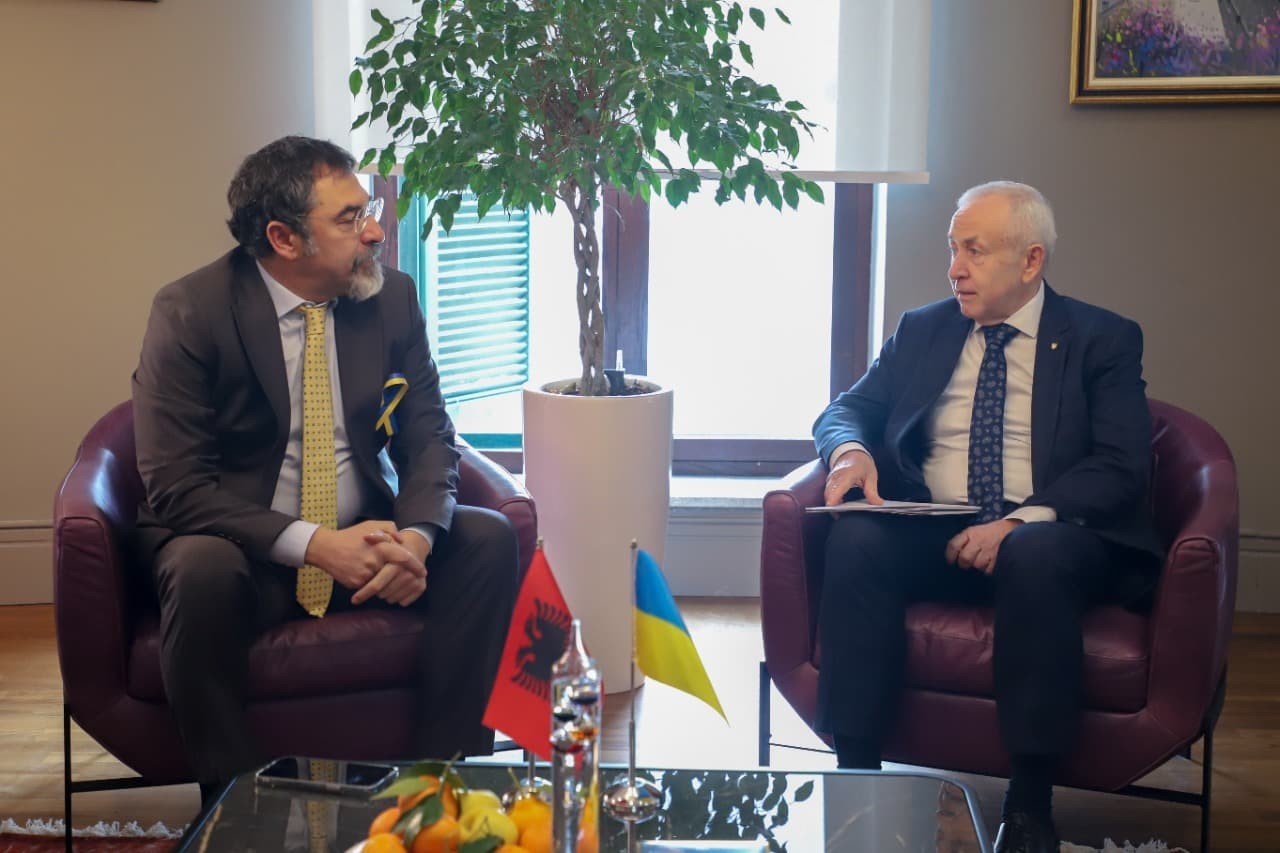 Çuçi pas takimit me ambasadorin Shkurov: 351 shtetas ukrainas janë në vendin tonë me mbrojtje të përkohshme