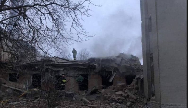 Ukraina, Rusia: Goditëm depozitën e armëve në Rivne