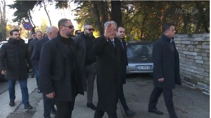 Kontestohen zgjedhjet e rithemelimit për degët e PD (VIDEO)