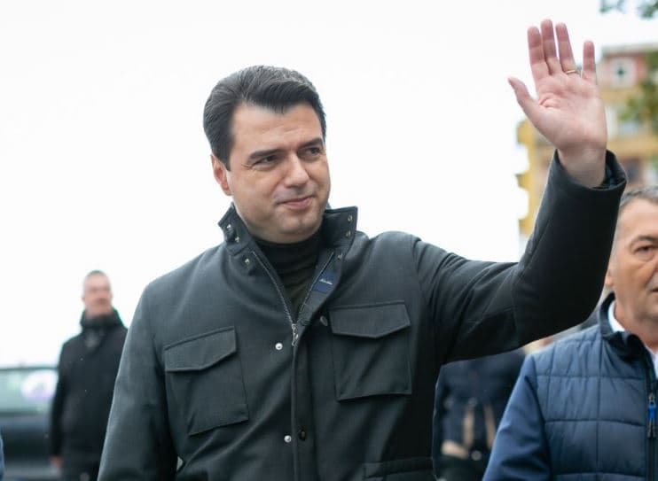     Basha, kryedemokrati i pestë që largohet nga drejtimi i PD-së