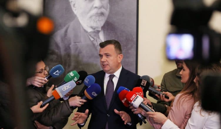 Abuzimet me çmimet/ Balla: Nesër deputetët në terren për verifikimin e çmimeve