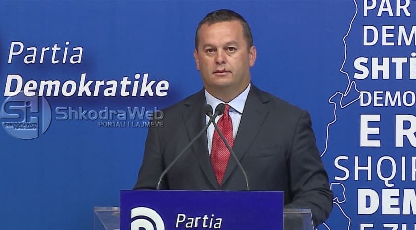 Mblidhet Kryesia e PD-së/ Bushati: T’i kthehet normaliteti godinës, ta zhveshim nga fortifikimi (DEBATET)