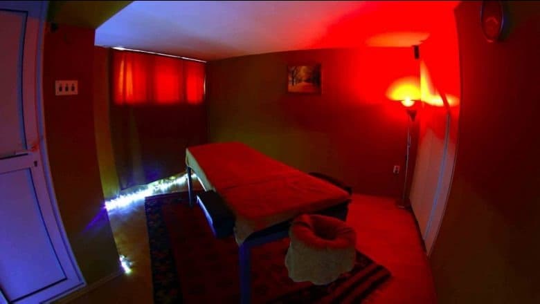 Qendra e masazhit në Tiranë e kthyer në “fole” prostitucioni, pranga administratores dhe dy të tjerëve