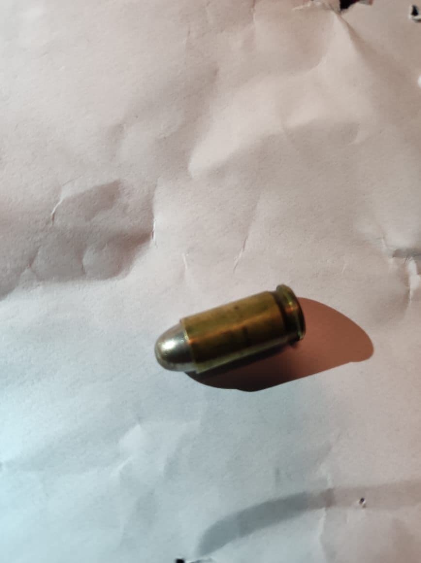 Plumb në veshmbathjet për kushëririn, SHKBB arreston vizitorin në burgun e Lushnjës