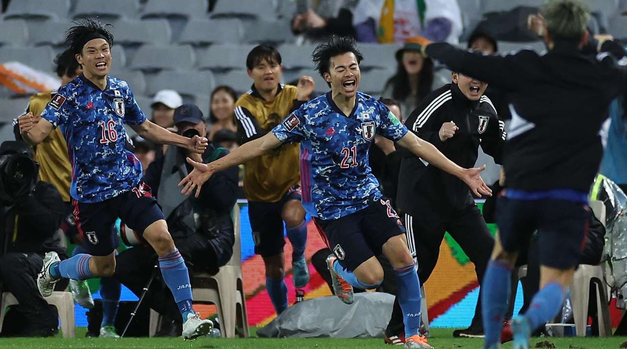 Dy gola në fund, Japonia siguron pjesëmarrjen në Botëror (VIDEO)