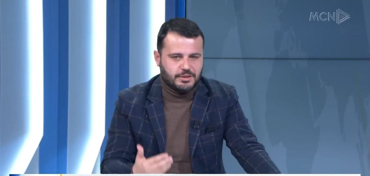Aktori investitor strategjik, Tomorri: Çmenduri! Në gjuhën e zbutur, tarifë suksesi