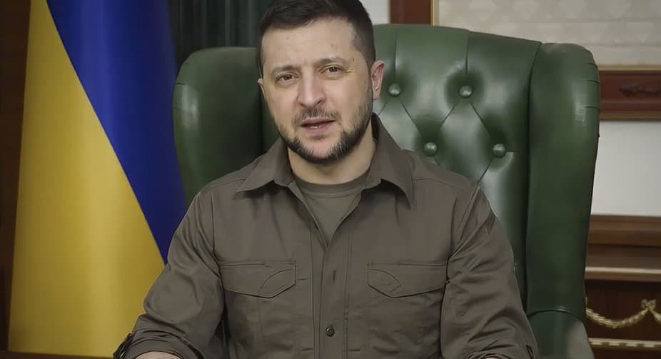 Zelensky flet në Samitin e NATO-s: Na jepni 1 për qind të tankeve tuaja