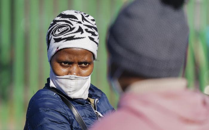 Afrika e Jugut heq kufizimet ndaj Covid, gati 80% e popullsisë imune